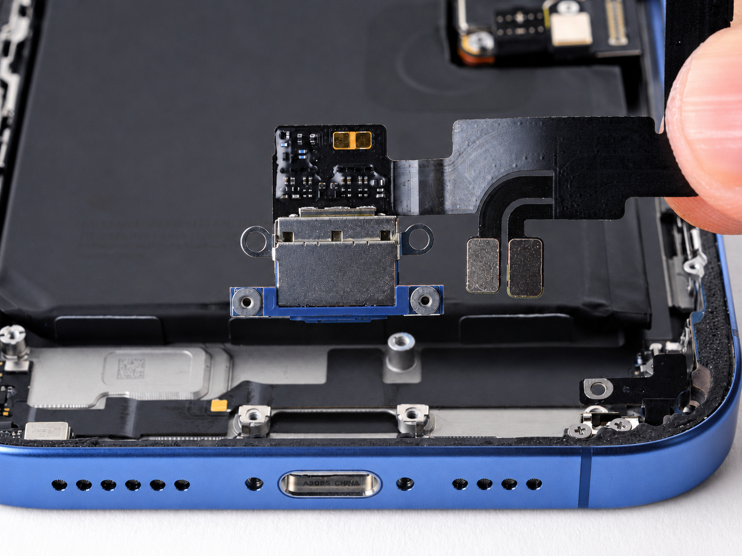 iPhone Lightning and USB-C charging port repair